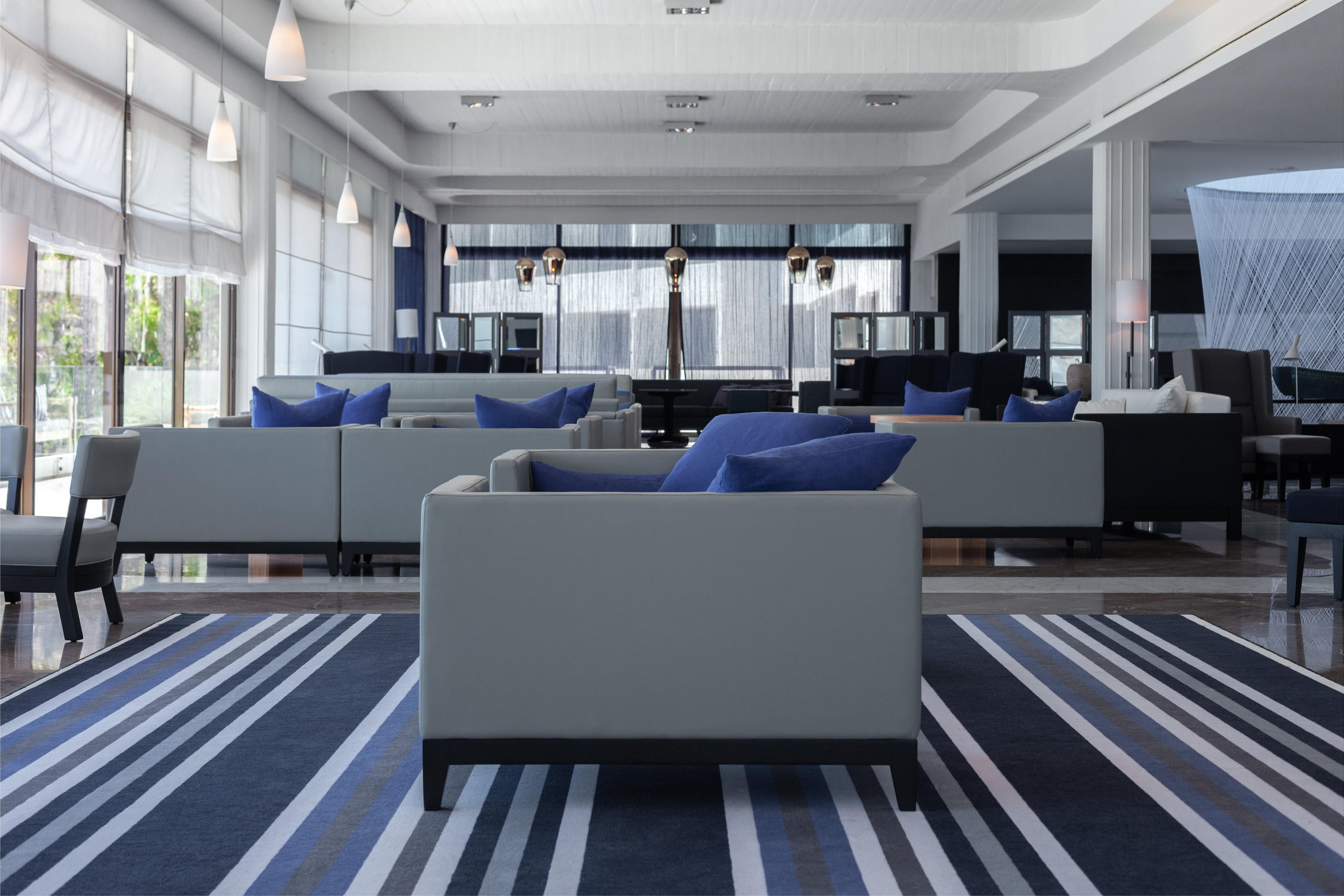 Almyra Hotel Paphos Kültér fotó The lounge at the airport