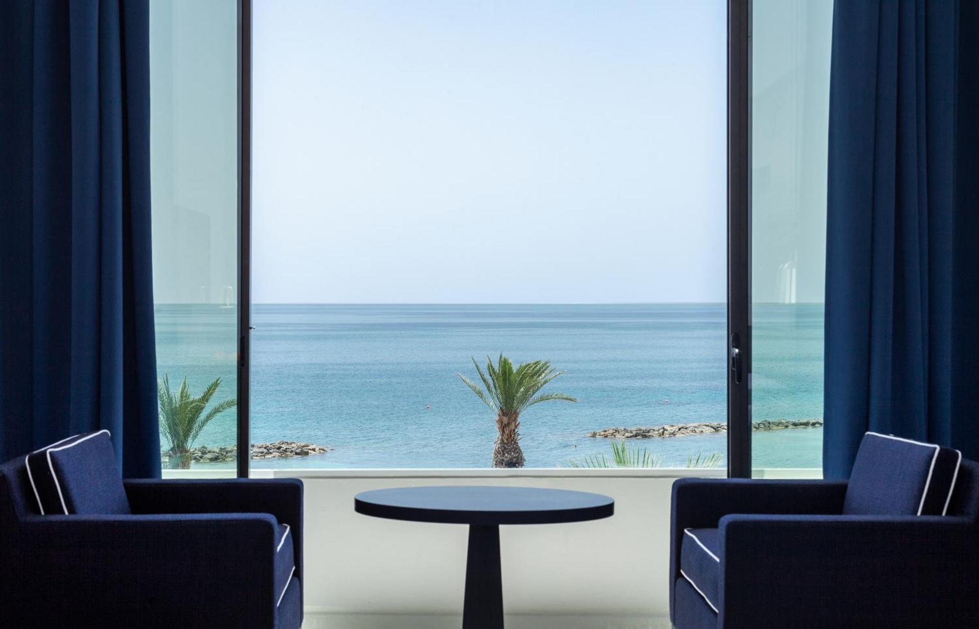 Almyra Hotel Paphos Kültér fotó