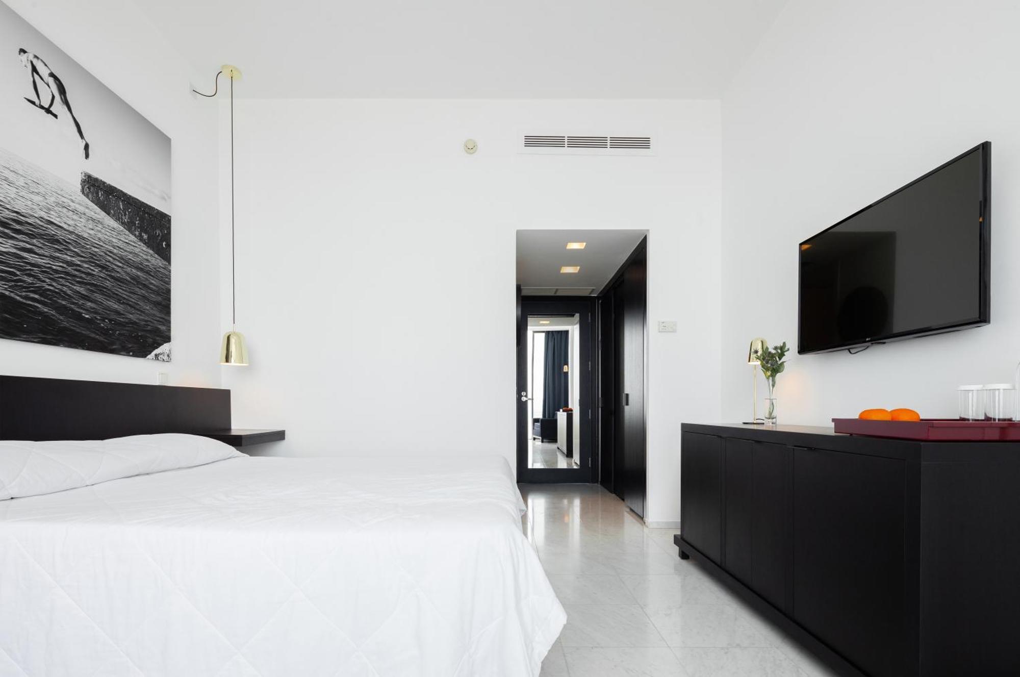Almyra Hotel Paphos Kültér fotó
