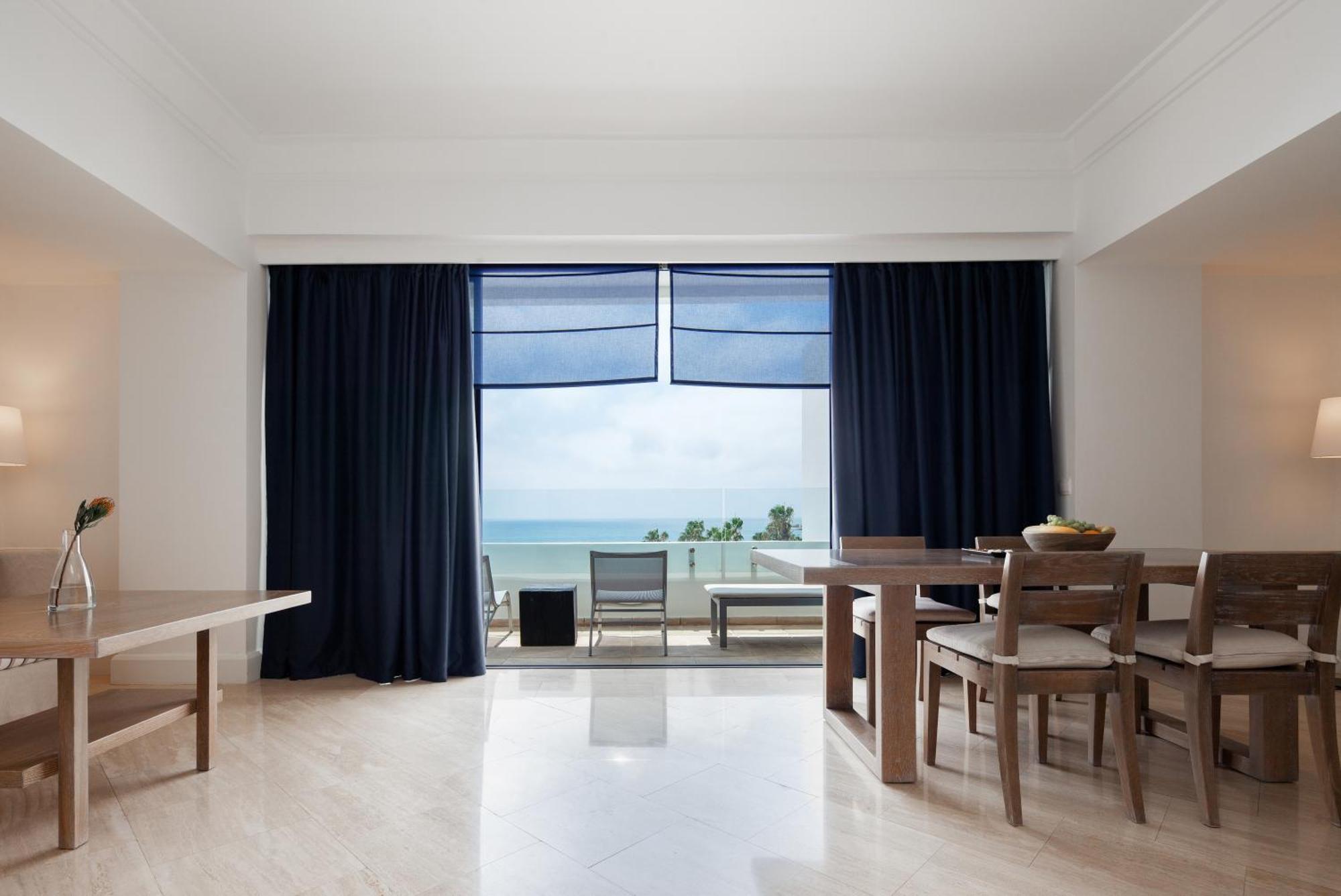 Almyra Hotel Paphos Kültér fotó